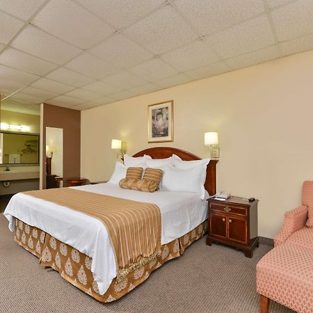 Americas Best Value Inn And Suites Victoria Esterno foto