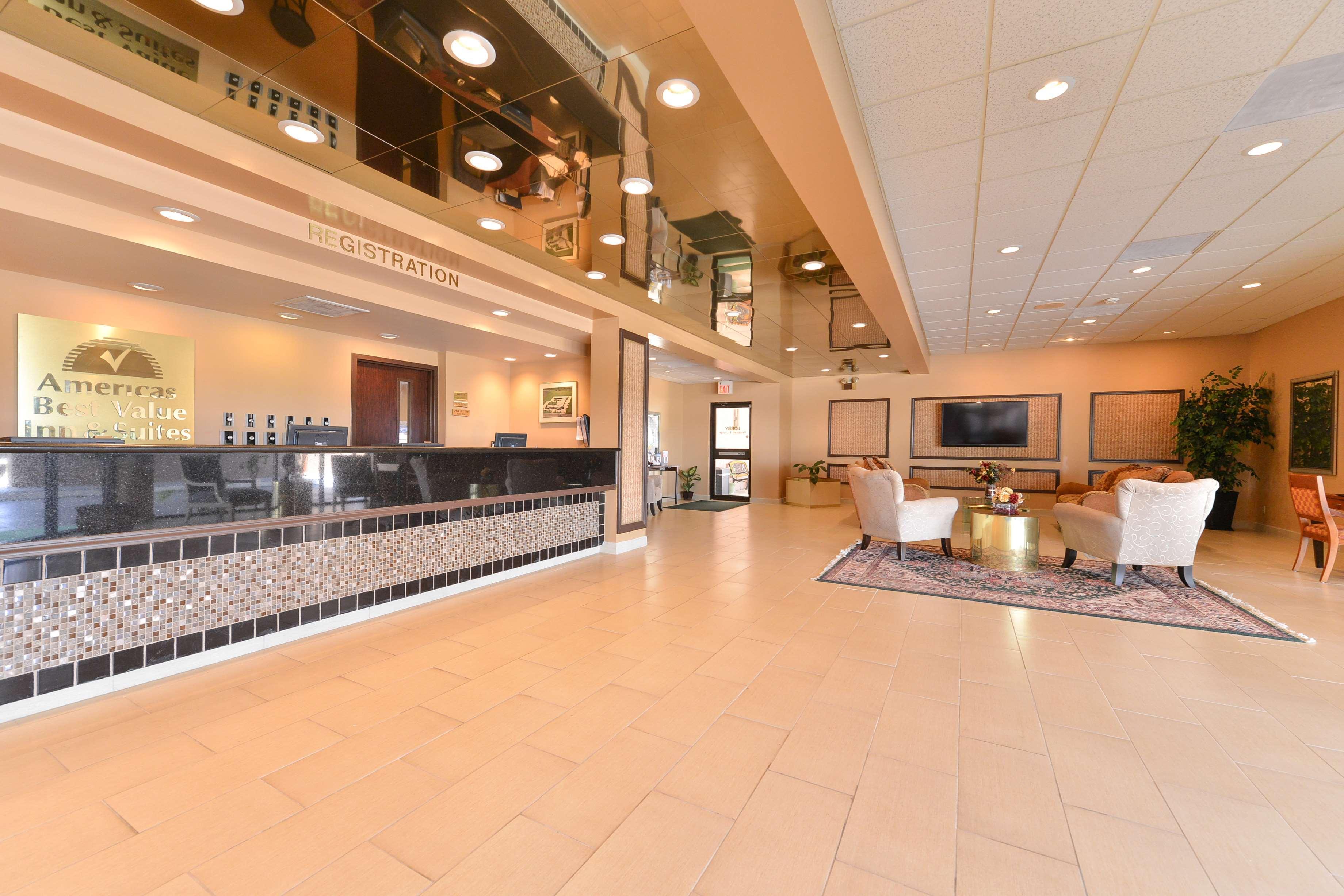 Americas Best Value Inn And Suites Victoria Esterno foto